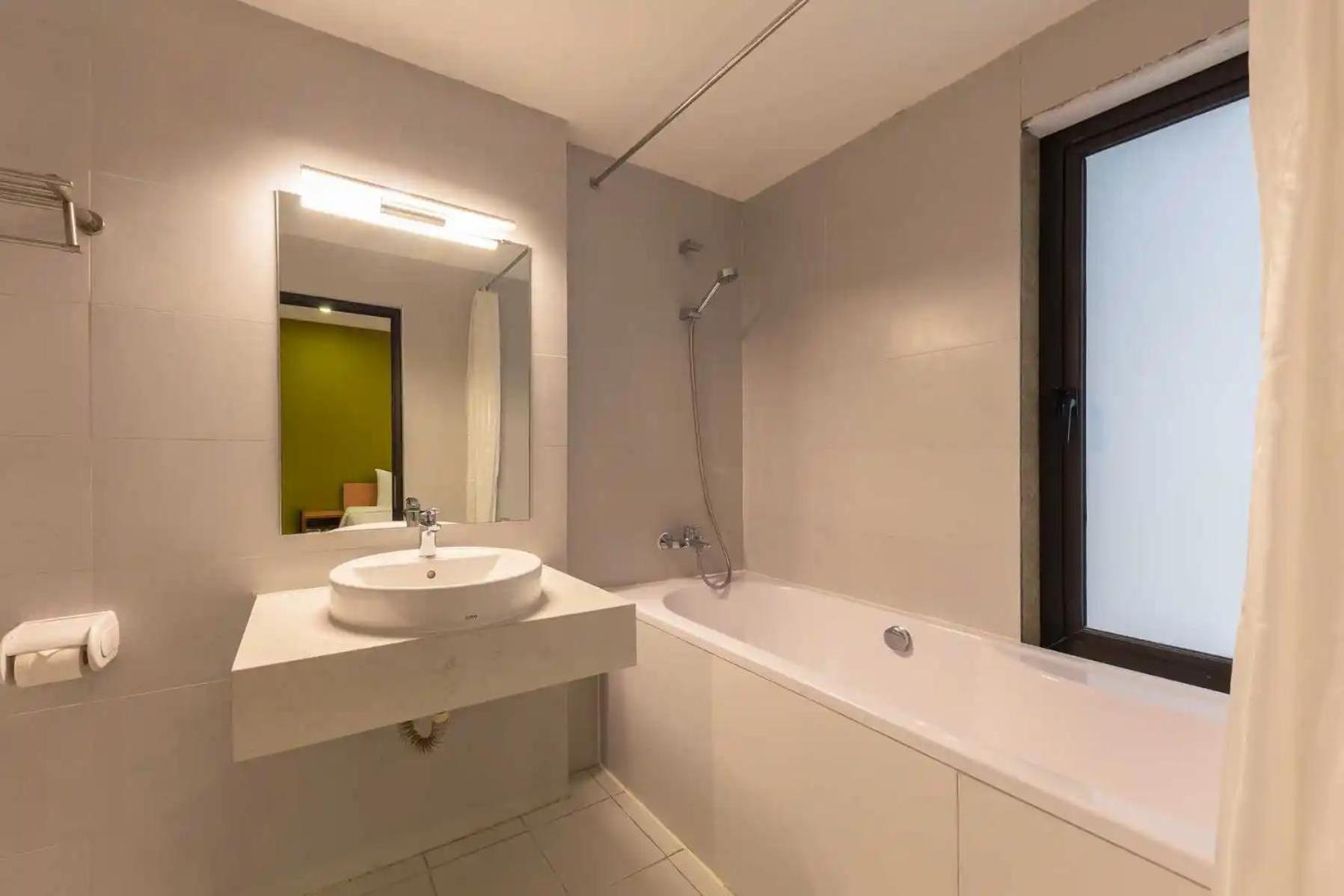 Hotel Azumaya Linh Lang Hanoi Buitenkant foto