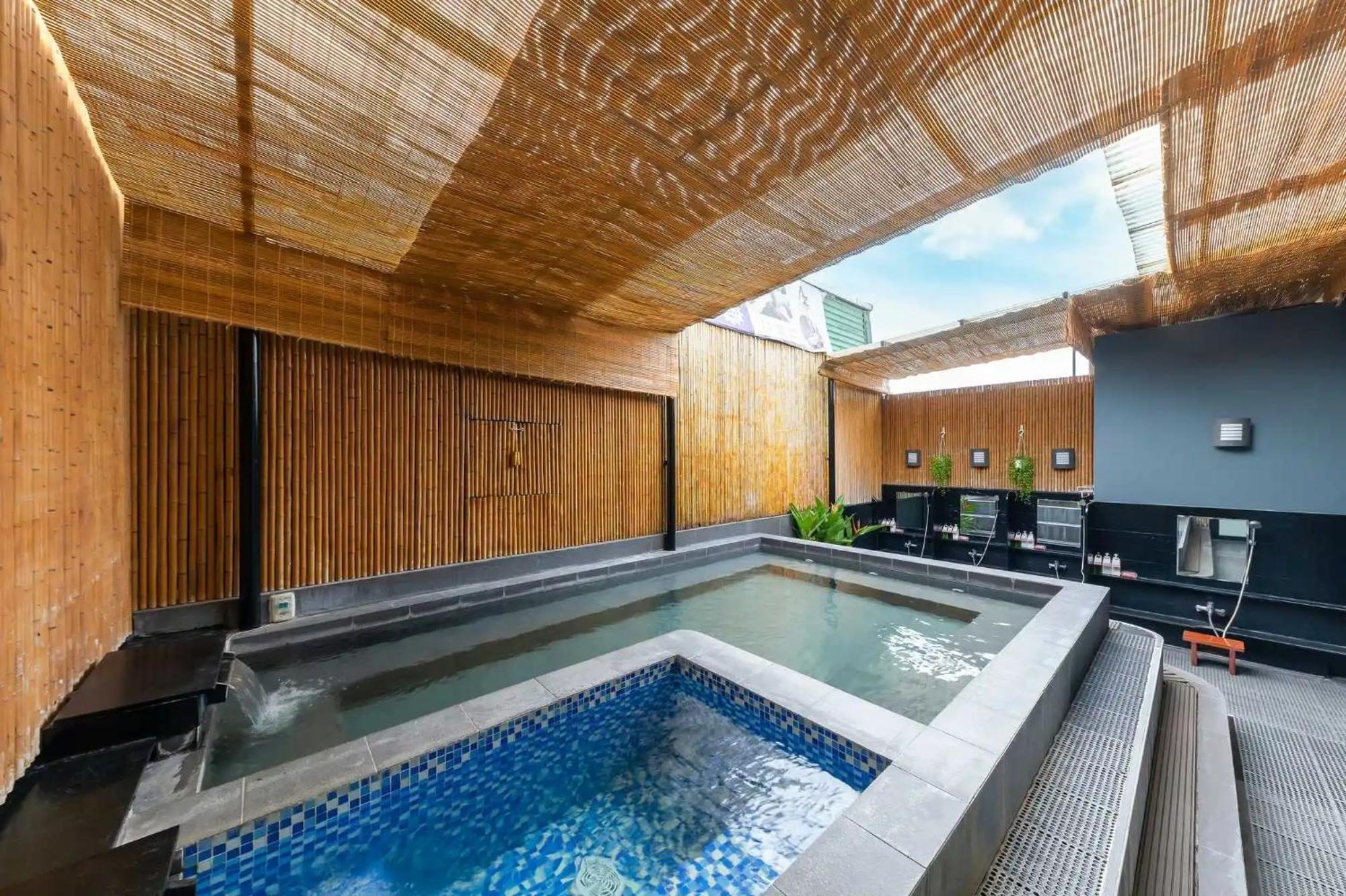 Hotel Azumaya Linh Lang Hanoi Buitenkant foto